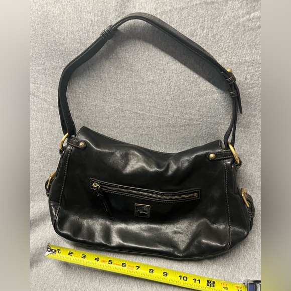 Dooney & Bourke - Picture 1 of 5